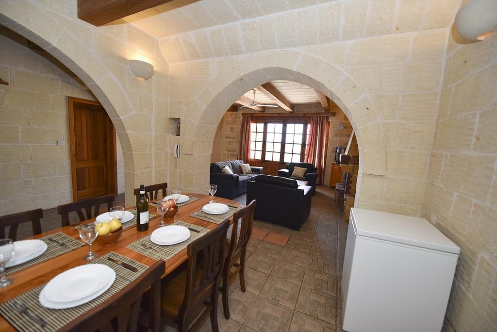 Ta' Karkar Villa Bed And Breakfast Xagħra Pokój zdjęcie